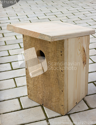 Image of Small birdhouse from boards