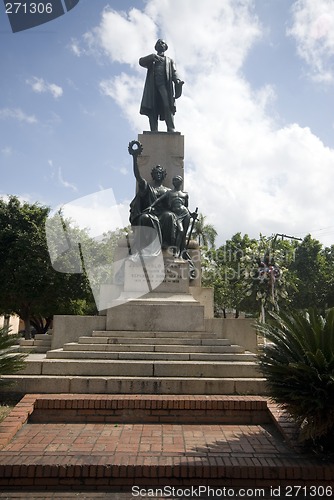 Image of statue juan pablo duarte