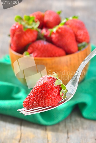 Image of Strawberry in bowl