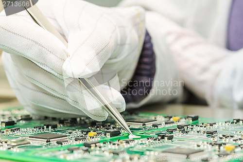 Image of Engineering and quality control in QC lab