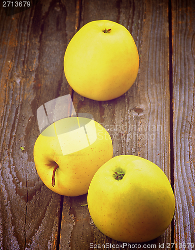 Image of Yellow Apples