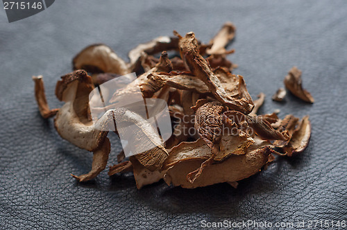 Image of Dried mushrooms in slice