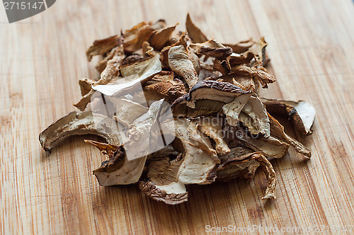 Image of Dried mushrooms in slice