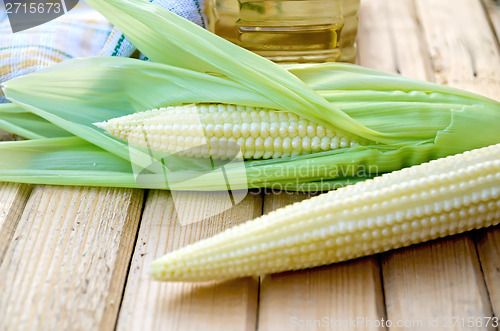 Image of Corncob with a napkin