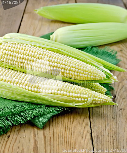 Image of Corncob on a green napkin