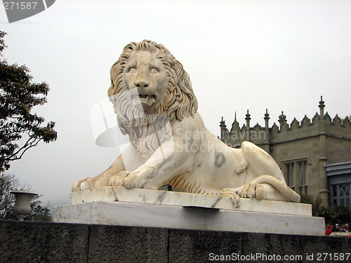 Image of White lion sculpture. Ukraine, Crimea, Vorontsovki palace.