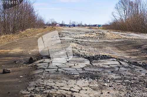 Image of The asphalted road not handle heavy loads