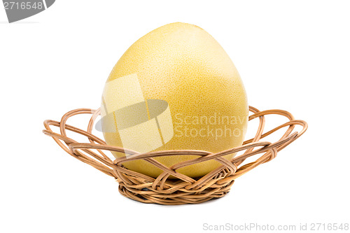 Image of Pomelo fruit in wicker