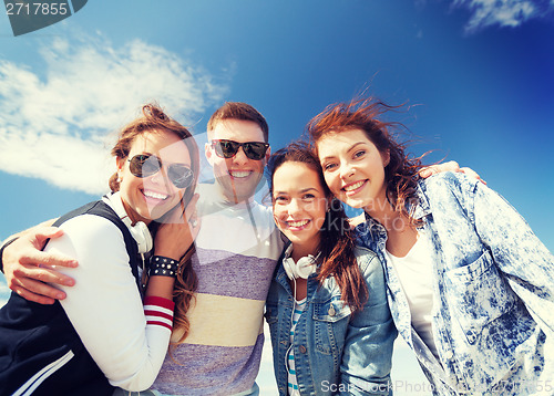 Image of group of teenagers outside