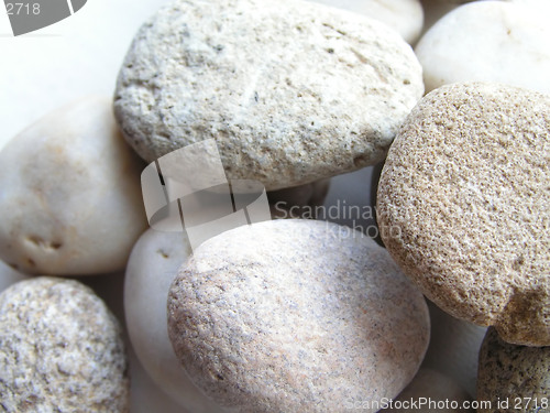 Image of white stones 2