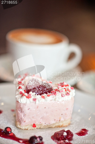 Image of heart-shaped valentine cake