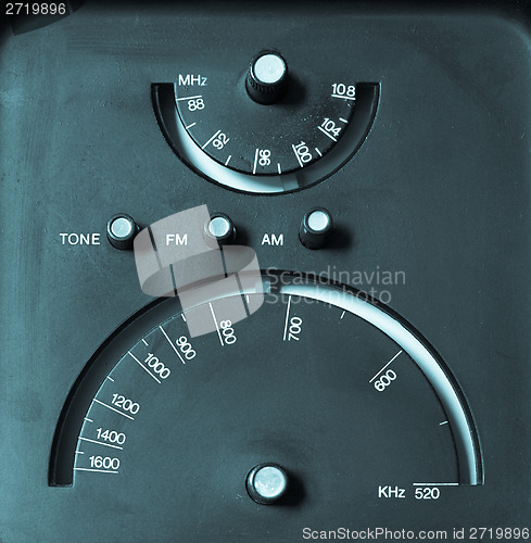 Image of Old AM - FM radio tuner