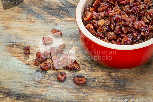 Image of  bowl of dried cranberries