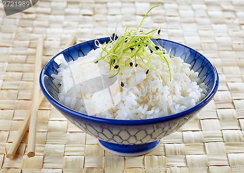 Image of bowl of boiled rice