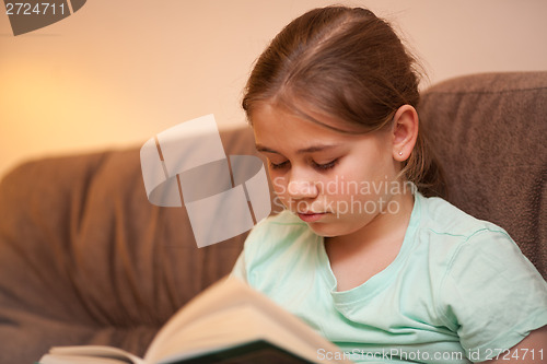 Image of Girl reading book