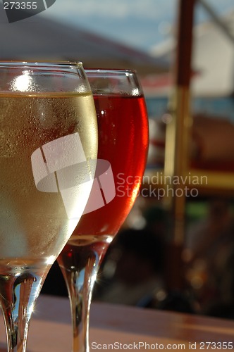 Image of Red vs White