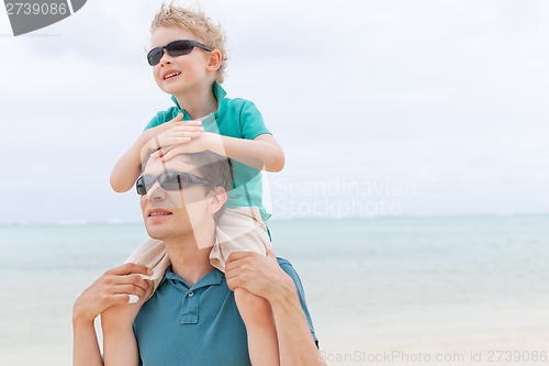 Image of family at the beach