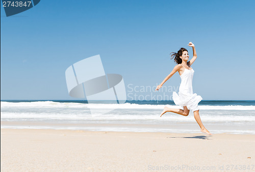 Image of Jumping in the beach