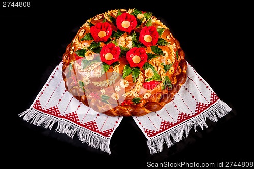 Image of Ukrainian festive bakery Holiday Bread on black