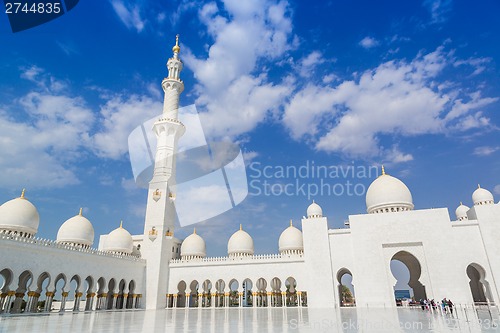 Image of Abu Dhabi Sheikh Zayed White Mosque