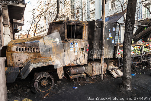 Image of Ukrainian revolution, Euromaidan after an attack by government f