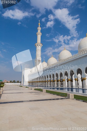 Image of Abu Dhabi Sheikh Zayed White Mosque