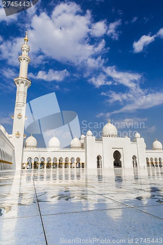 Image of Abu Dhabi Sheikh Zayed White Mosque