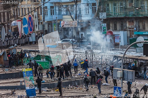 Image of Protest Against "Dictatorship" In Ukraine Turns Violent