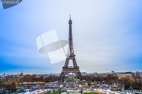 Image of Eiffel Tower in Paris France