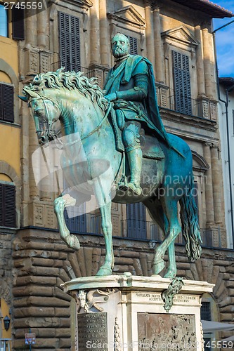 Image of statue of the rider cosimo i de medici of gianbologna in florenc