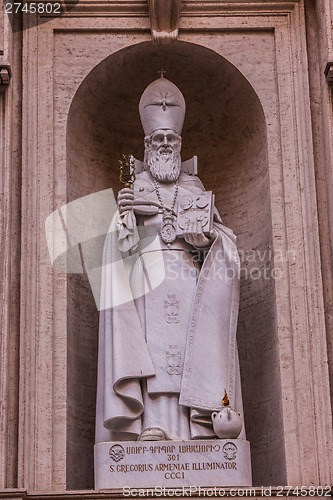 Image of Saint Peter's Cathedral in Vatican