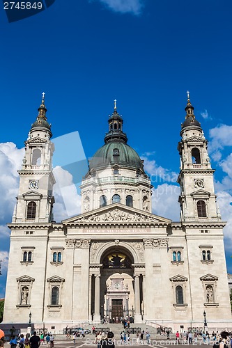 Image of St. Stephen's Basilica, the largest church in Budapest, Hungary