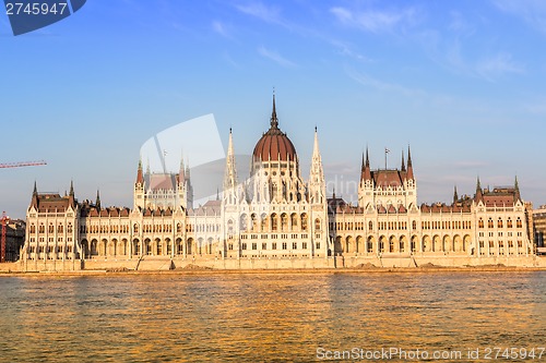 Image of Chain Bridge and Hungarian Parliament, Budapest, Hungary