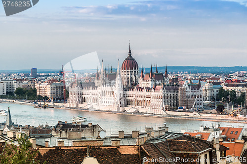 Image of Chain Bridge and Hungarian Parliament, Budapest, Hungary