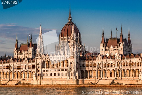 Image of Chain Bridge and Hungarian Parliament, Budapest, Hungary