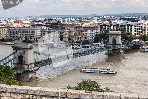 Image of Chain Bridge and Hungarian Parliament, Budapest, Hungary