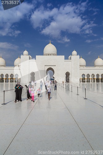 Image of Abu Dhabi Sheikh Zayed White Mosque