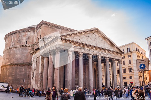 Image of pantheon in rome