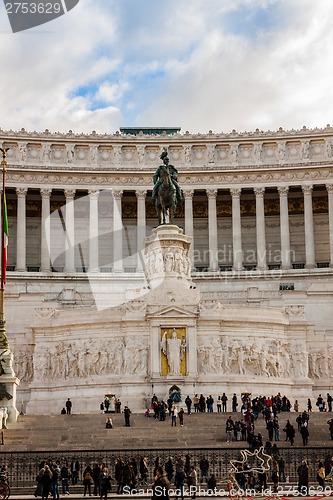 Image of Equestrian monument to Victor Emmanuel II near Vittoriano in Rom