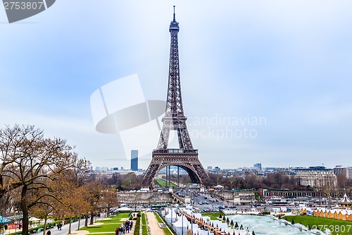 Image of Eiffel Tower in Paris France on a beautiful sunny day