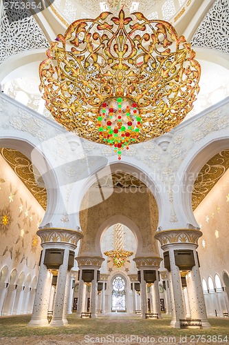 Image of Abu Dhabi Sheikh Zayed Grand Mosque, beautiful interior