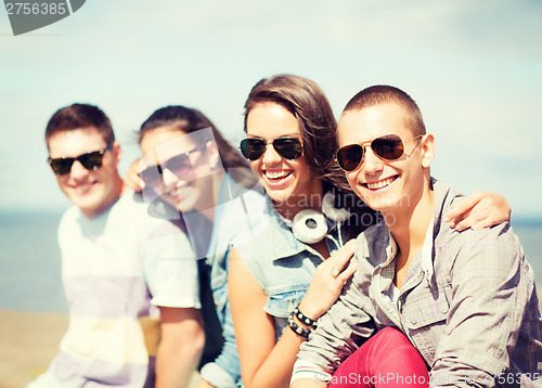 Image of group of teenagers hanging out