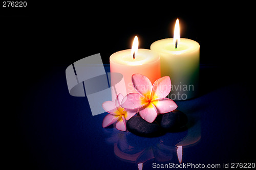 Image of couple candle and flower