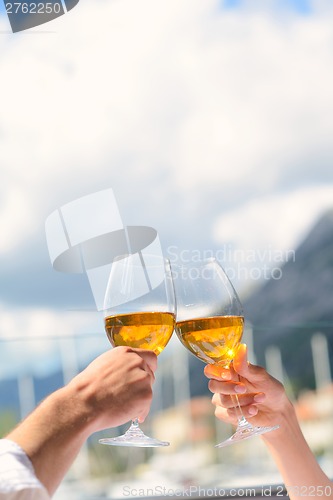 Image of couple having lanch at beautiful restaurant