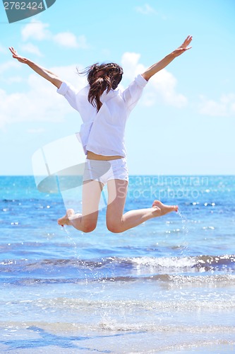 Image of happy woman enjoy summer vacation