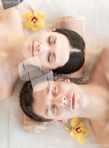 Image of couple in spa