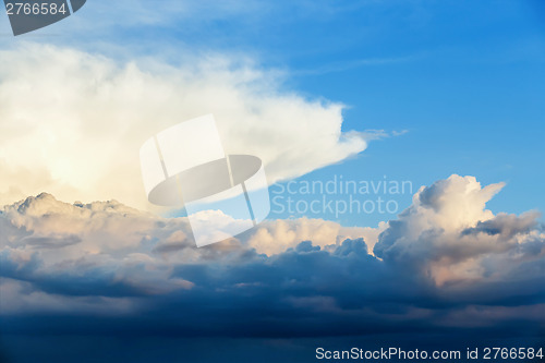 Image of sky with clouds and sun