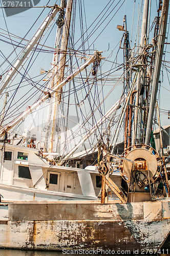 Image of fishing boats in harbour