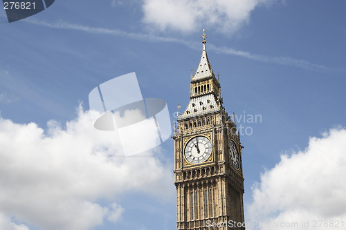 Image of big ben against a blue sky