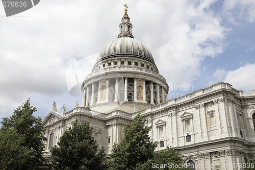 Image of the dome of st paul's cathedral from cannon street london englan